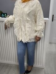 İTHAL krem tül ve brode detaylı kapüşonlu ceket